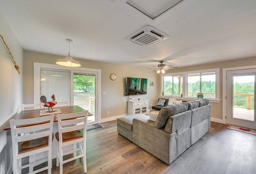 Pickens Cottage ~ 5 Mi To Table Rock State Park!