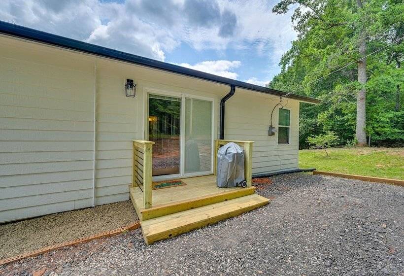 Pickens Cottage ~ 5 Mi To Table Rock State Park!