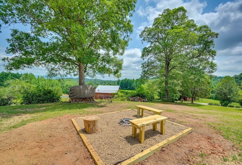 Pickens Cottage ~ 5 Mi To Table Rock State Park!