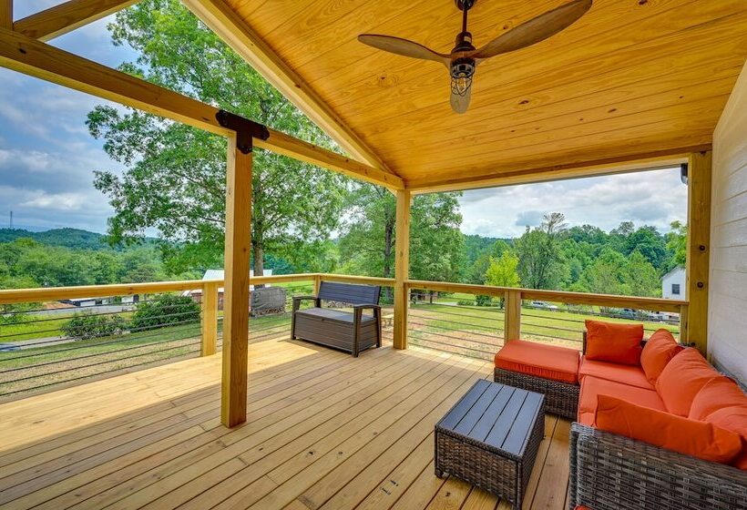 Pickens Cottage ~ 5 Mi To Table Rock State Park!