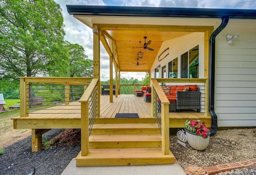 Pickens Cottage ~ 5 Mi To Table Rock State Park!