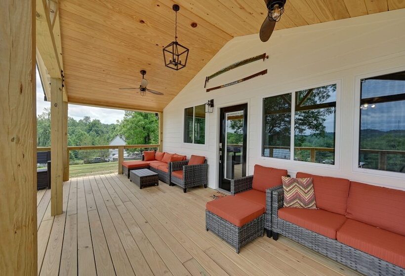 Pickens Cottage ~ 5 Mi To Table Rock State Park!