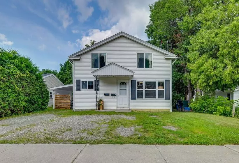 Quiet Home: Yard, Patio, Near Downtown Burlington