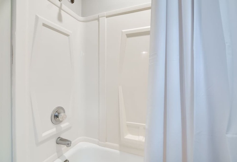 Schooner Creek Cabin W/ Fishing, Boating & More!