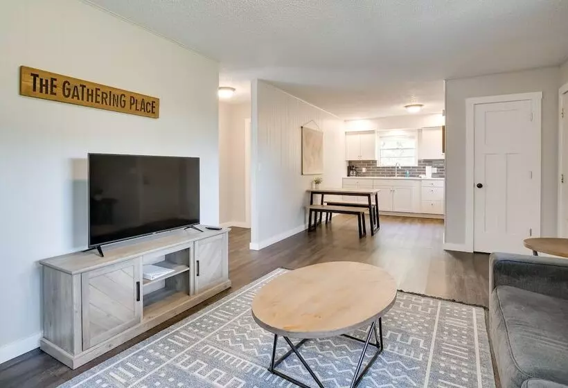 Schooner Creek Cabin W/ Fishing, Boating & More!