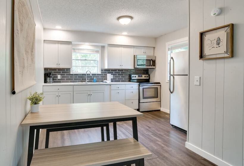 Schooner Creek Cabin W/ Fishing, Boating & More!