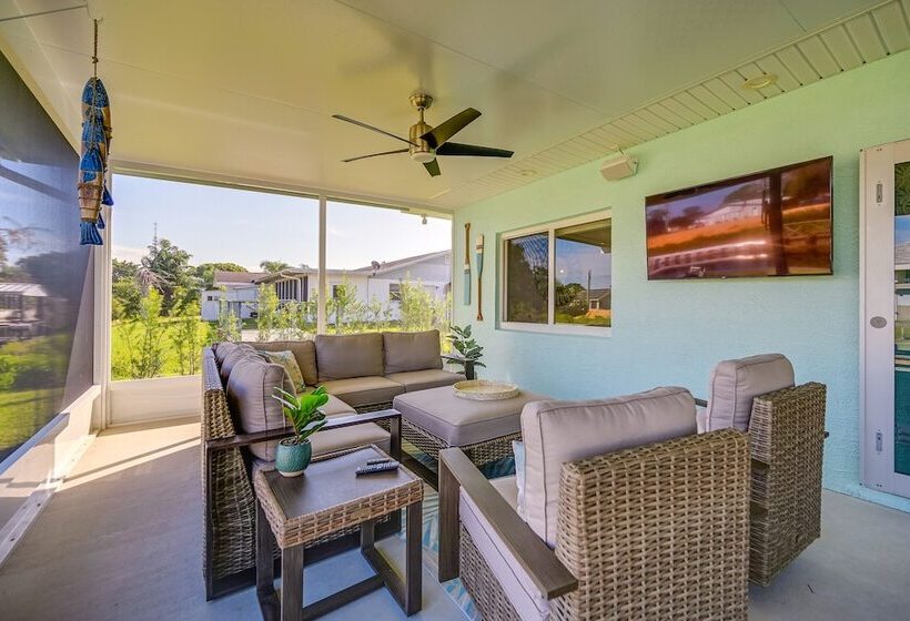 Sebring Serenity: Waterfront Retreat W/ Boat Dock!