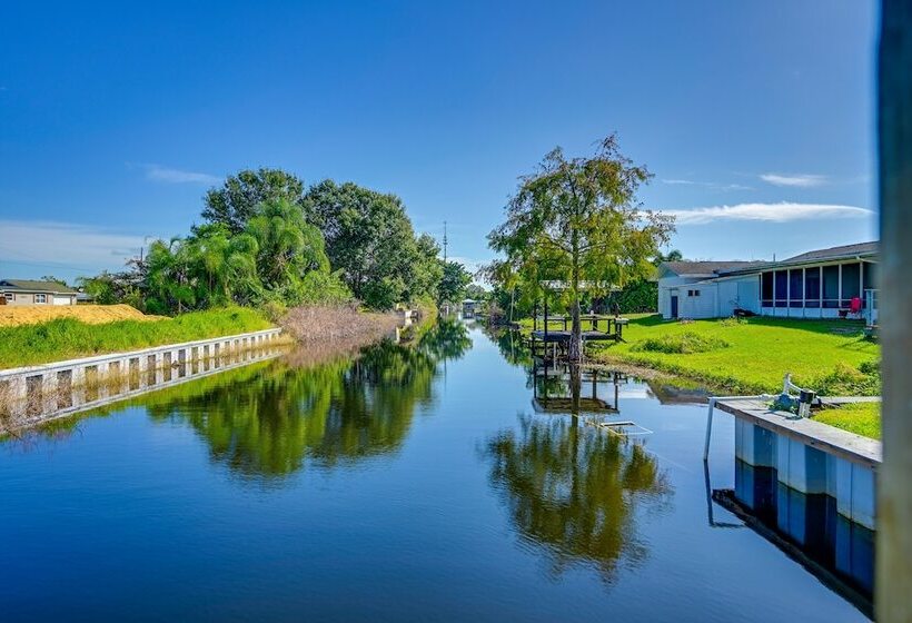 Sebring Serenity: Waterfront Retreat W/ Boat Dock!