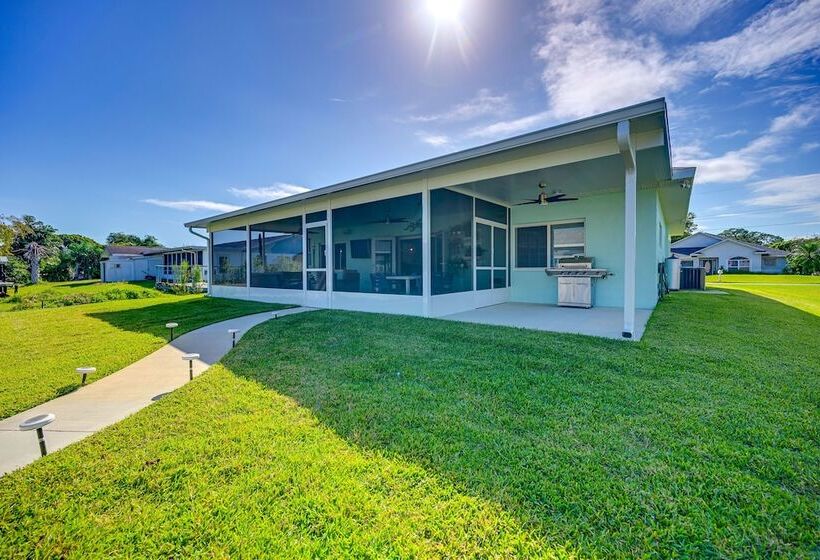 Sebring Serenity: Waterfront Retreat W/ Boat Dock!