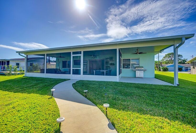 Sebring Serenity: Waterfront Retreat W/ Boat Dock!