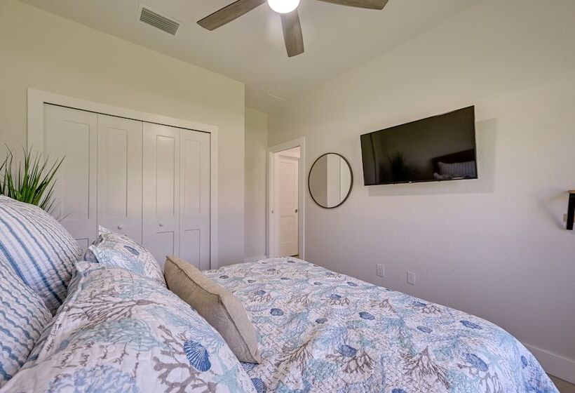 Sebring Serenity: Waterfront Retreat W/ Boat Dock!