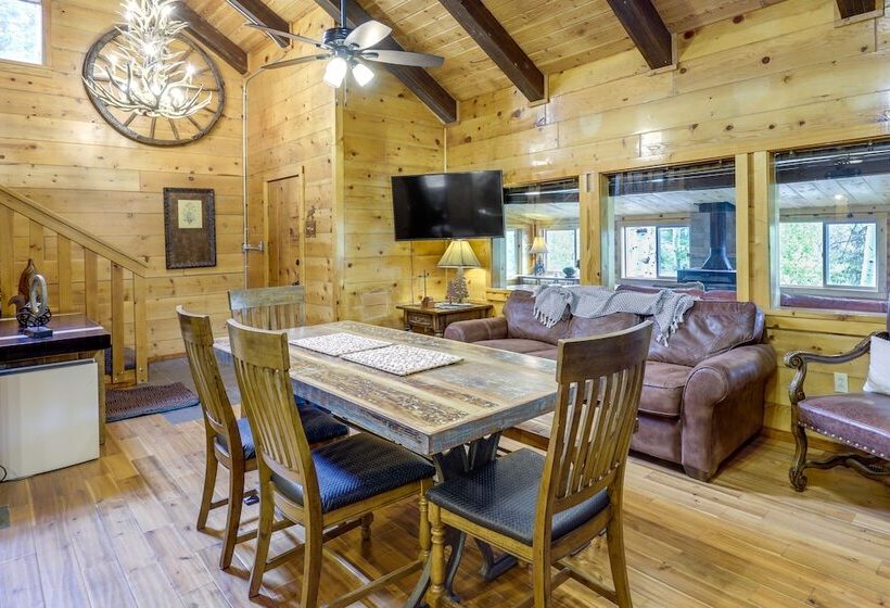 Secluded 3 Acre Cabin In Tollgate W/ Gas Grill!