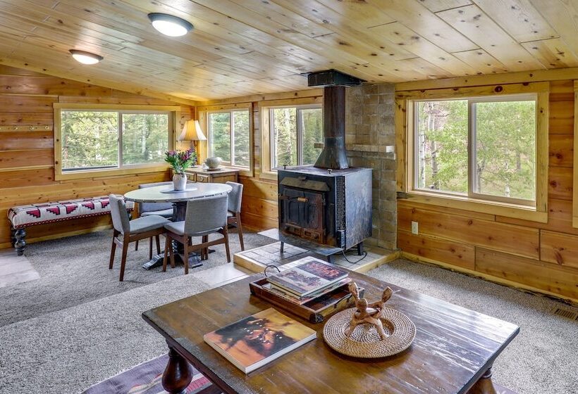Secluded 3 Acre Cabin In Tollgate W/ Gas Grill!