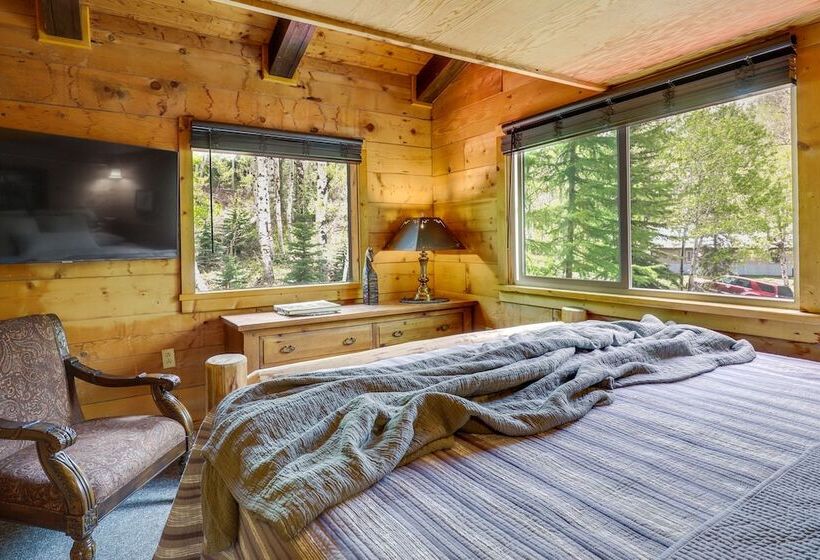 Secluded 3 Acre Cabin In Tollgate W/ Gas Grill!