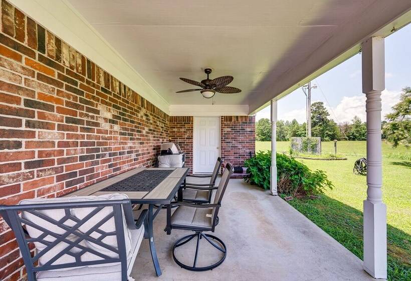 Secluded Broken Bow Escape W/ Fishing Pond & Pier!