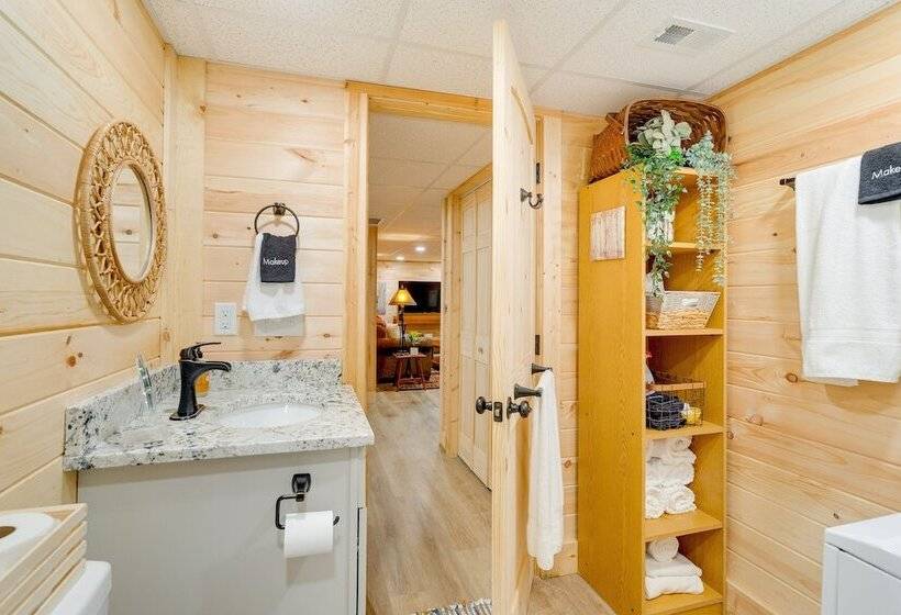 Secluded Murphy Vacation Rental W/ Private Hot Tub