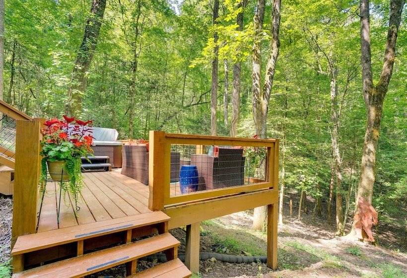 Secluded Murphy Vacation Rental W/ Private Hot Tub