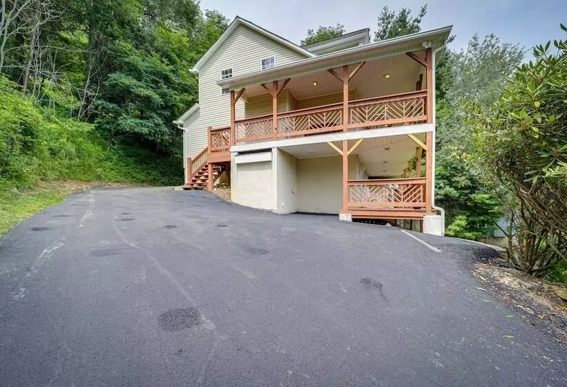 8 Mi To Sugar Mountain Resort: Seven Devils Home
