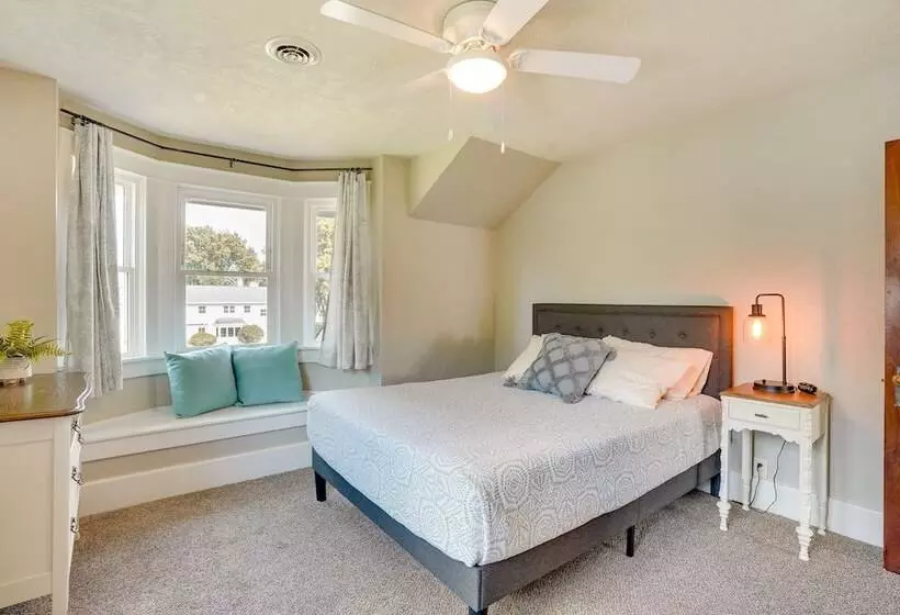 Sioux Center Home Near Dordt University