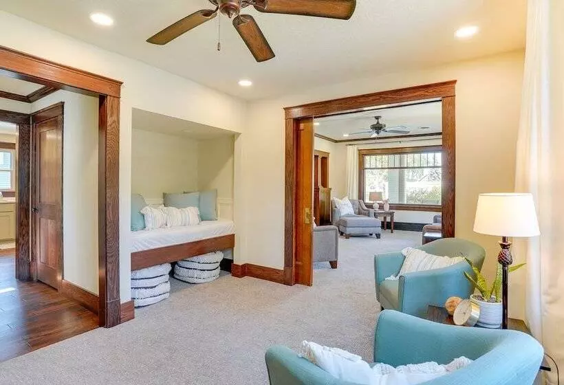 Sioux Center Home Near Dordt University