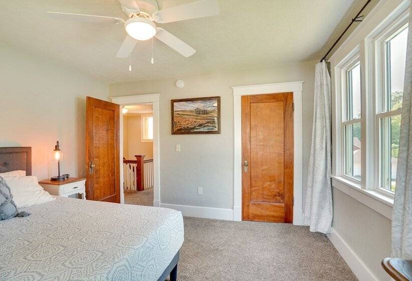 Sioux Center Home Near Dordt University