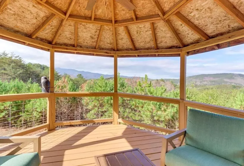 Stunning Copperhill Retreat W/ Mountain Views!