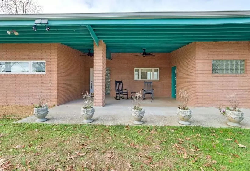 Stunning Copperhill Retreat W/ Mountain Views!