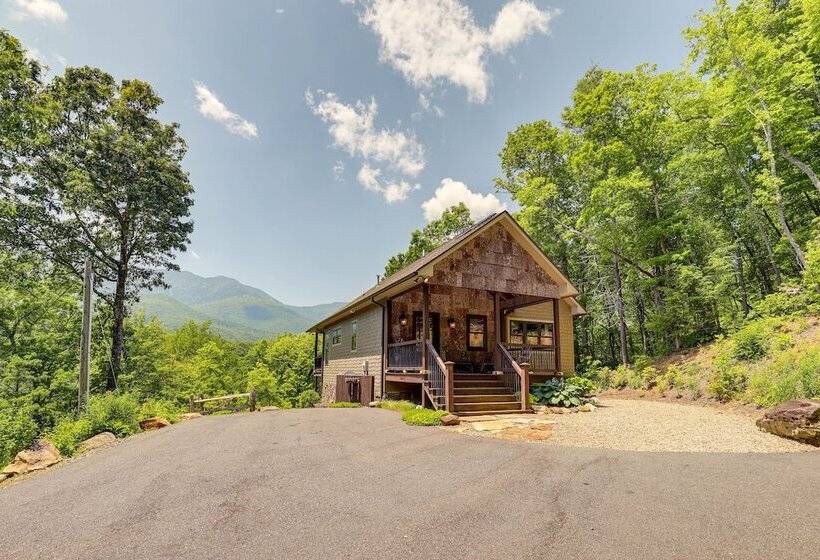Unique Burnsville Home W/ Mountain Views + Deck!