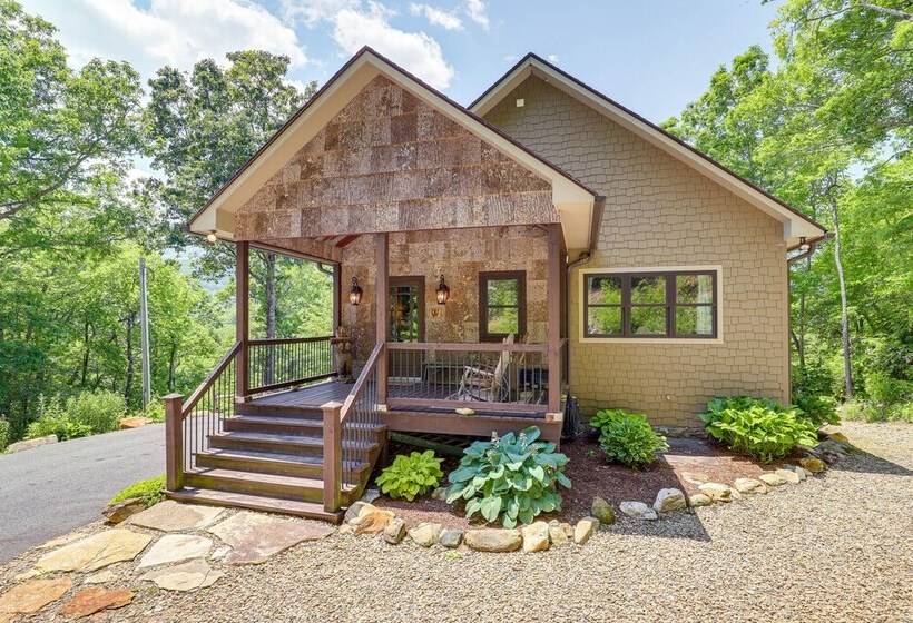 Unique Burnsville Home W/ Mountain Views + Deck!