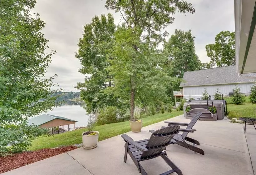 Waterfront Bristol Area Retreat W/ Boat Dock