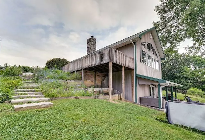 Waterfront Bristol Area Retreat W/ Boat Dock