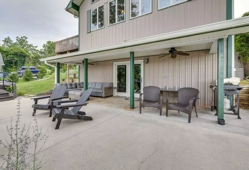 Waterfront Bristol Area Retreat W/ Boat Dock