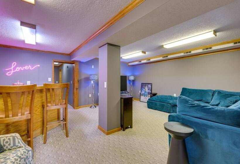 Waterfront Bristol Area Retreat W/ Boat Dock