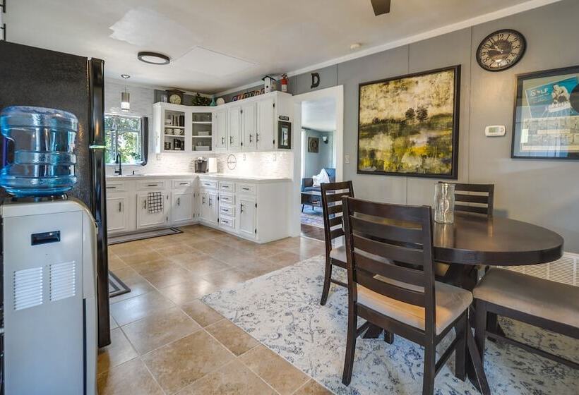 Waterfront Lake Lbj Cabin W/ Private Dock!