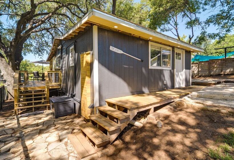 Waterfront Lake Lbj Cabin W/ Private Dock!