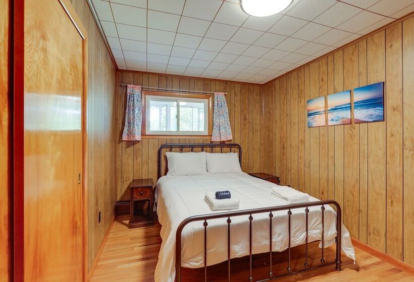 Watkins Glen Home W/ Hot Tub ~ 3 Mi To Raceway!