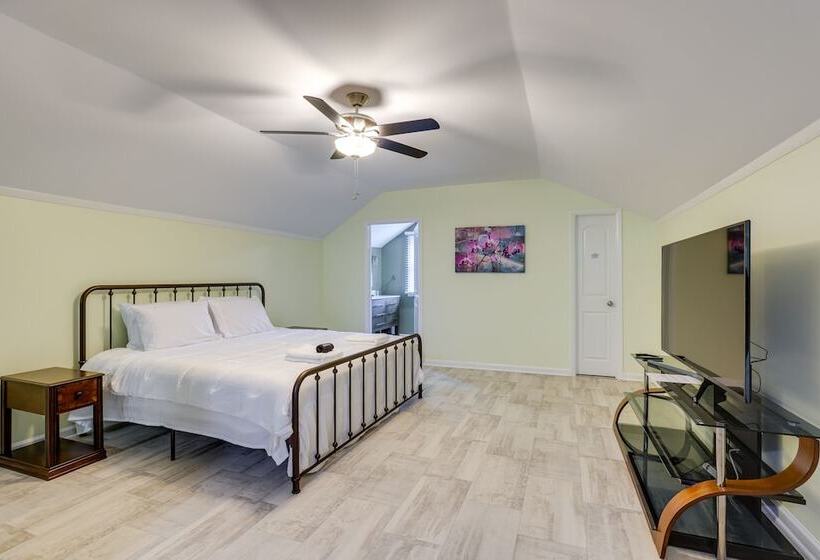 Watkins Glen Home W/ Hot Tub ~ 3 Mi To Raceway!