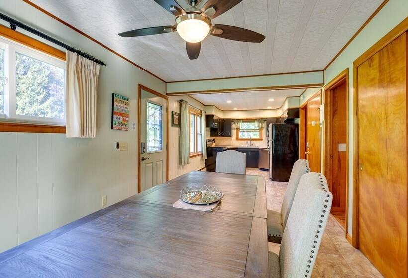 Watkins Glen Home W/ Hot Tub ~ 3 Mi To Raceway!