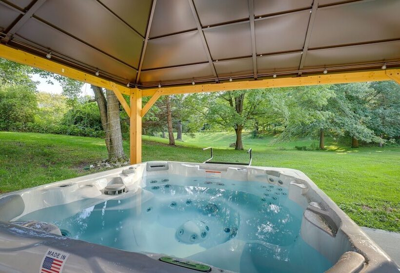 Watkins Glen Home W/ Hot Tub ~ 3 Mi To Raceway!