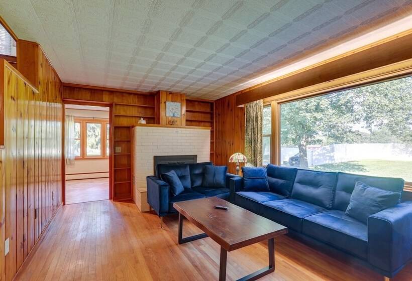 Watkins Glen Home W/ Hot Tub ~ 3 Mi To Raceway!