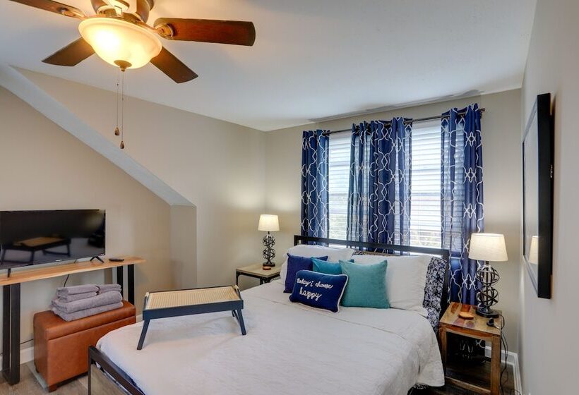 Welcoming Willoughby Home: 1 Mi To Historic Dtwn