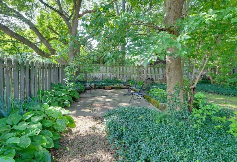 Welcoming Willoughby Home: 1 Mi To Historic Dtwn