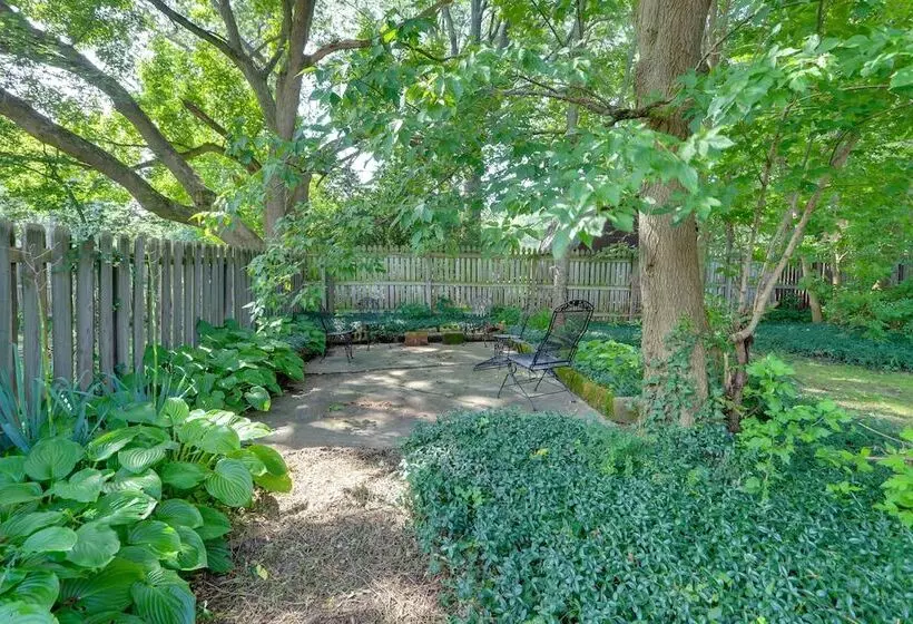 Welcoming Willoughby Home: 1 Mi To Historic Dtwn