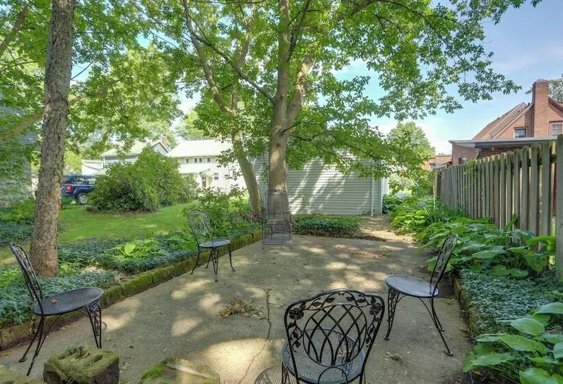 Welcoming Willoughby Home: 1 Mi To Historic Dtwn
