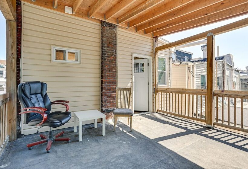 Wilmington Home ~ 28 Mi To Downtown Philadelphia!