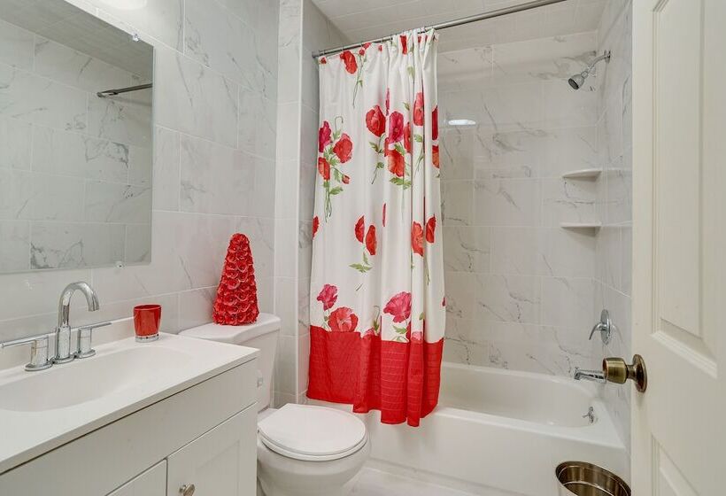 Wilmington Home ~ 28 Mi To Downtown Philadelphia!