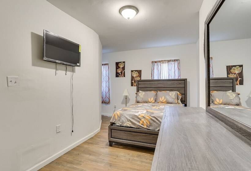 Wilmington Home ~ 28 Mi To Downtown Philadelphia!