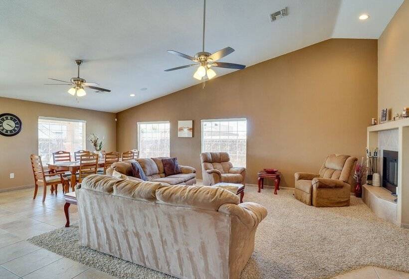 Bullhead City Vacation Rental: Private Pool & Spa!