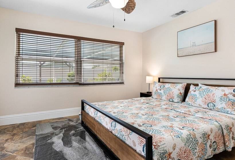 Cape Coral Vacation Rental: Heated Pool & Lanai!