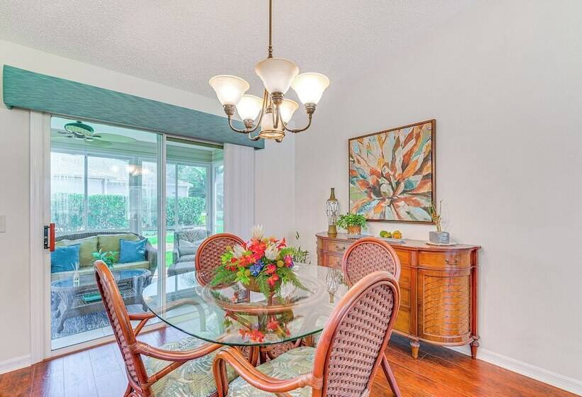 Charming Villages Home W/ Lanai & Golf Cart!